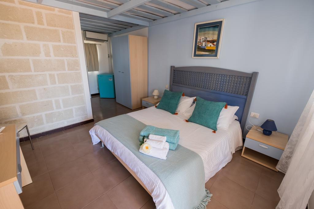 Isola Mia Hotel *